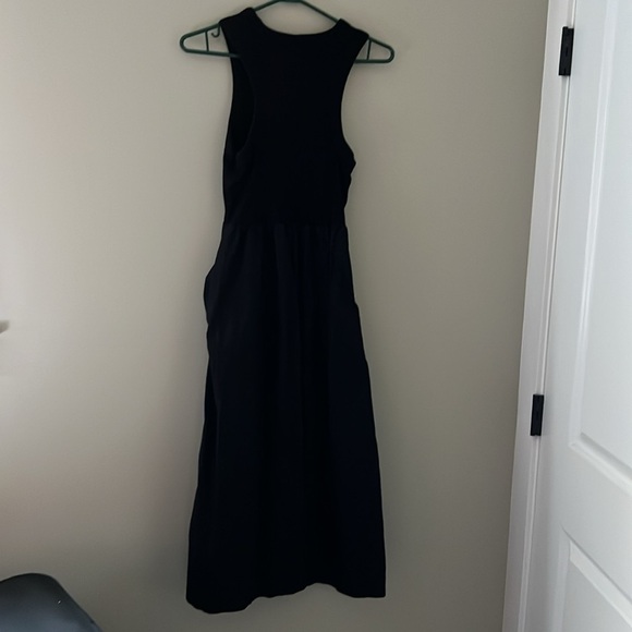 Old Navy Black Halter Maxi Sundress - Picture 2 of 3